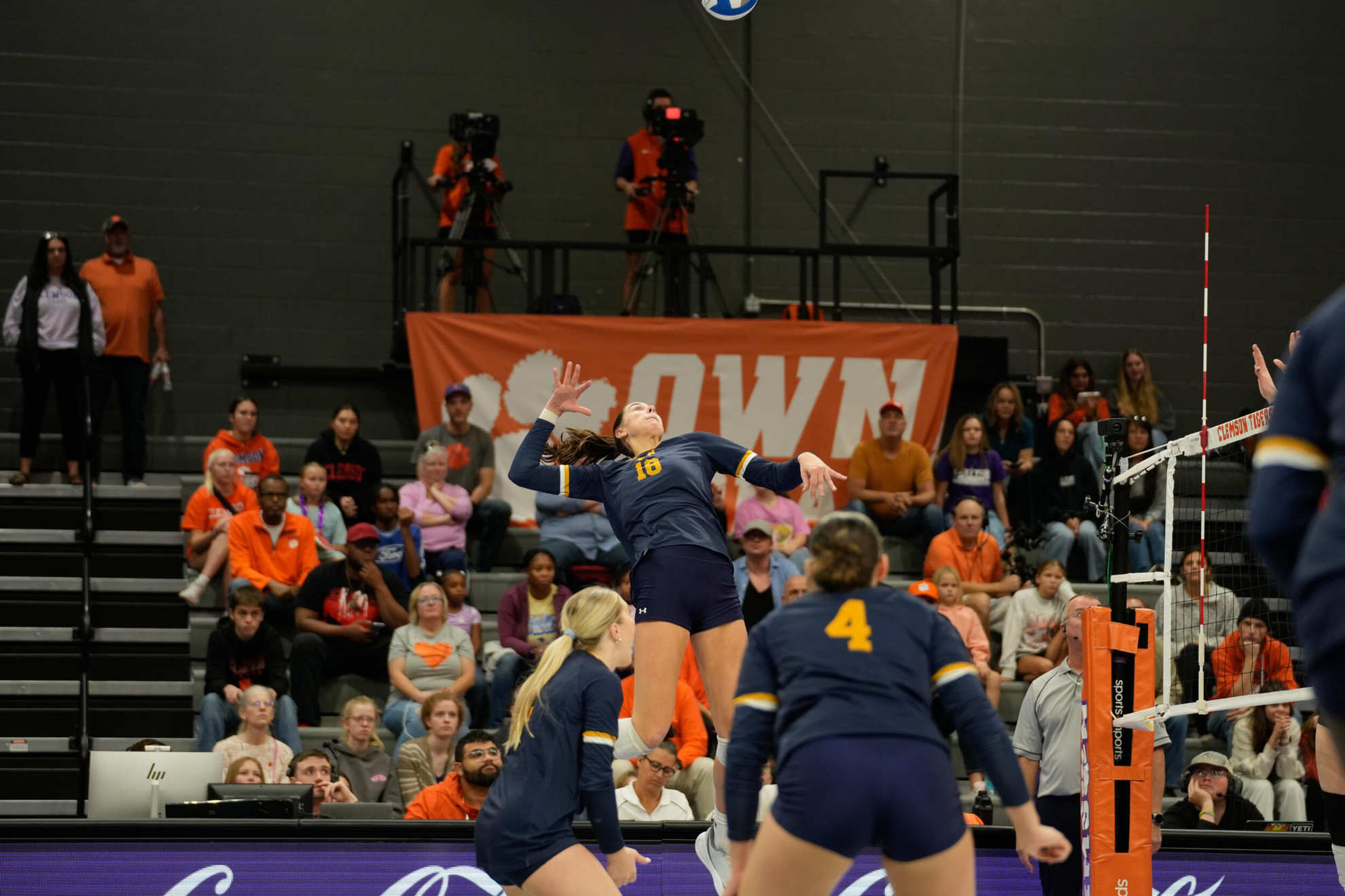 Gaerte’s 33 Kills Lead Irish Past Clemson in Five Sets Gaerte’s 33 Kills Lead Irish Past Clemson in Five Sets