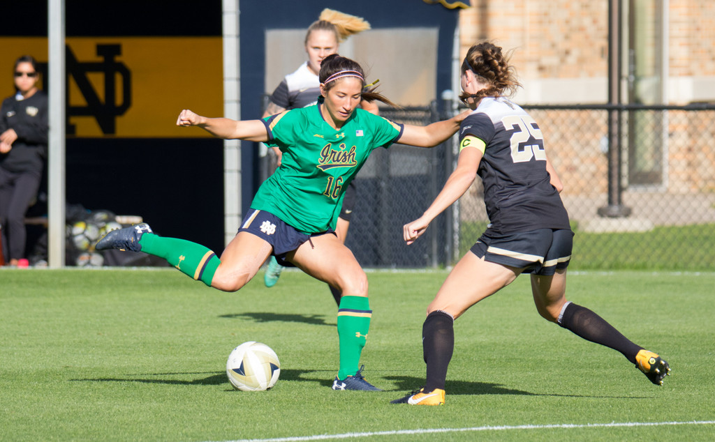 #22 Notre Dame vs #20 Wake Forest on September 29th 2017, at Alumni Stadium