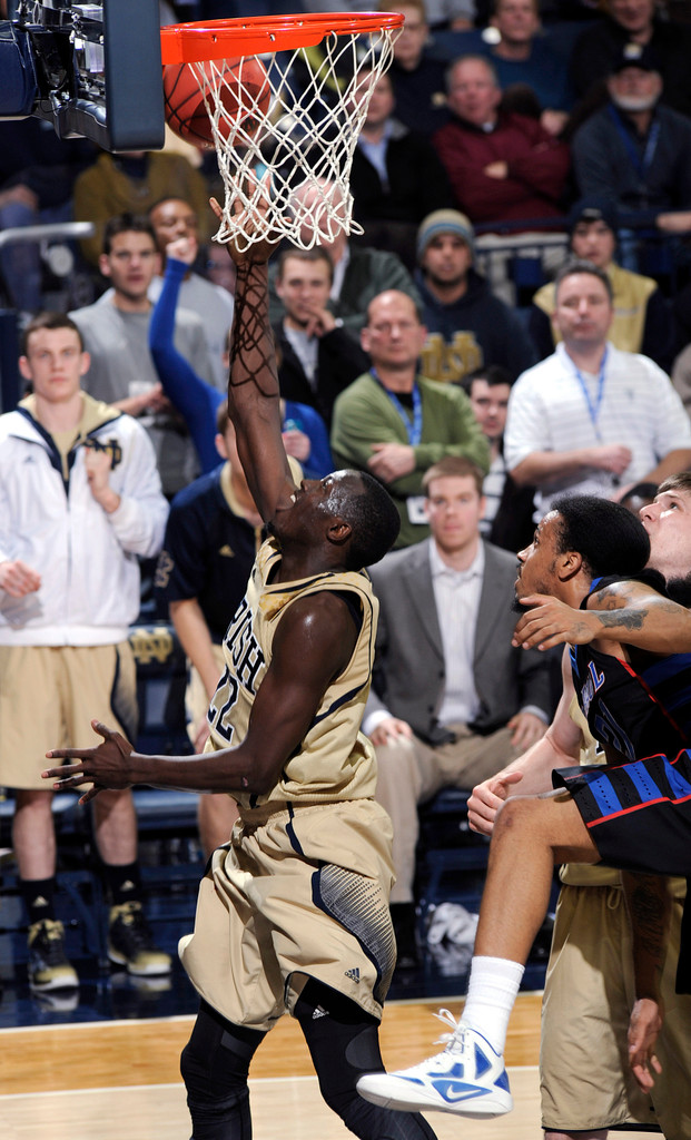 No. 21 Notre Dame Edges DePaul In Overtime, 82-78 (AP)