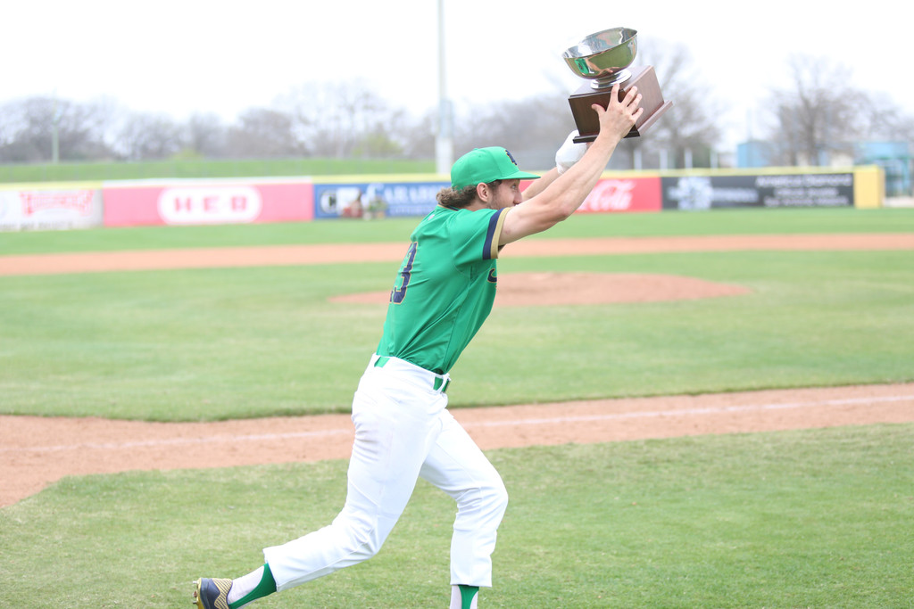 Notre Dame 11, Incarnate Word 1