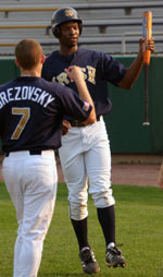 Blue Rallies To Win Game-1 Of Baseball Intrasquad Series, 7-6 Alex Nettey (right) and Ross Brezovsky both had two hits while helping the Blue rally to Tuesday's 7-6 win (photo by Pete LaFleur).