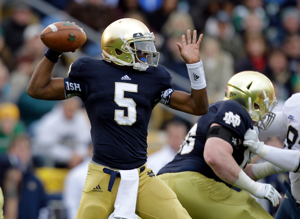 No. 4 Notre Dame Fights Back to Defeat Pitt 29-26 in Third OT (AP)
