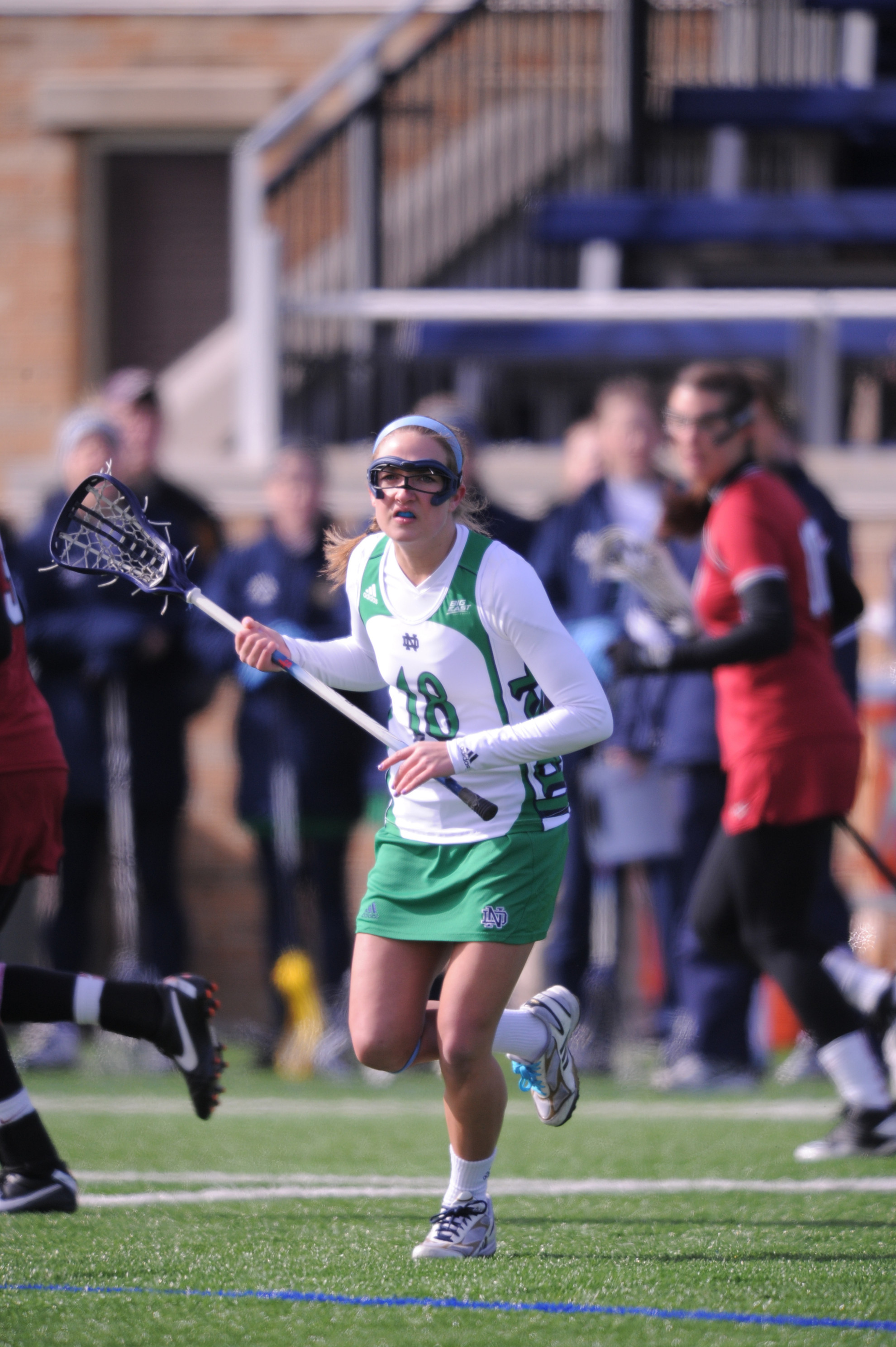 Powell Earns Spot On Final BIG EAST Weekly Honor Roll Sophomore Lindsay Powell earned a spot on the BIG EAST Weekly Honor Roll on Monday.