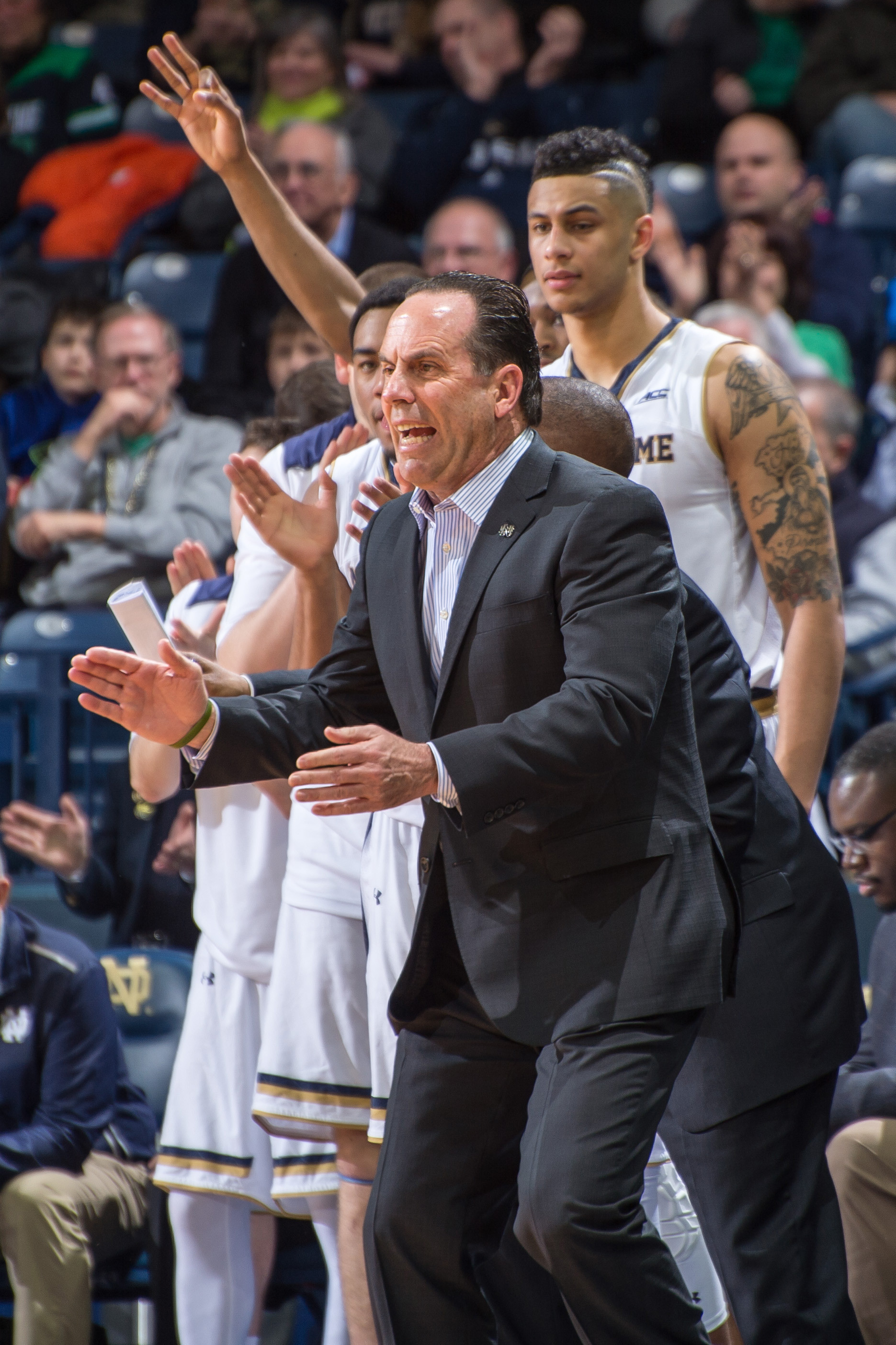 #11/9 Irish To Open ACC Tournament Play On Thursday Notre Dame's 14-4 mark in ACC play matched the program's best single-season conference record. Mike Brey and the Irish went 14-4 in the BIG EAST in 2007-08 and 2010-11.