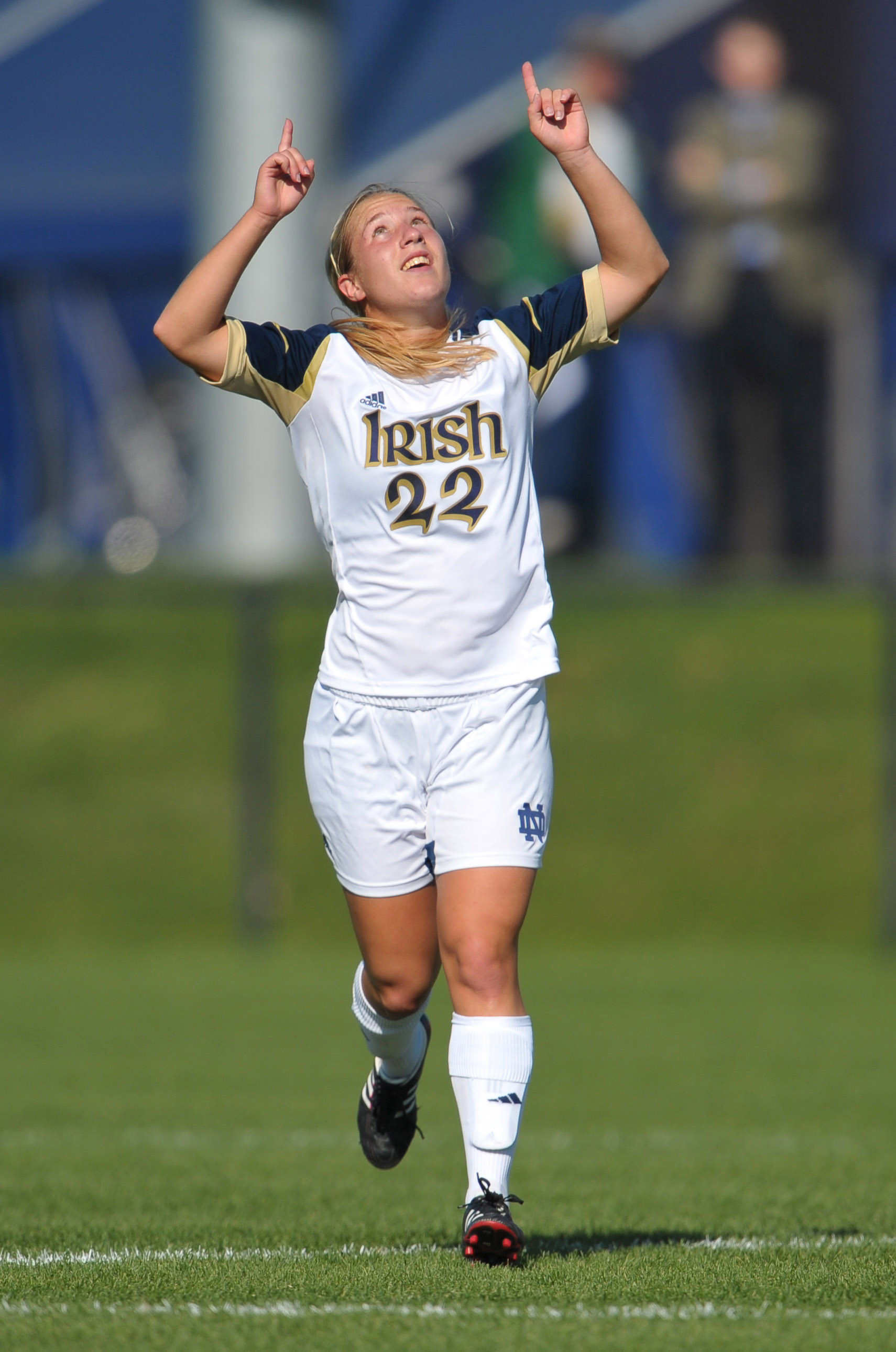 #RV/23 Irish Stun #10/12 Wake Forest, 2-1 In NCAA Second Round Freshman forward Crystal Thomas scored her 10th goal of the season with 19:35 to play, propelling Notre Dame to a 2-1 win over No. 10/12 Wake Forest in the second round of the NCAA Championship on Friday night in Gainesville, Fla.