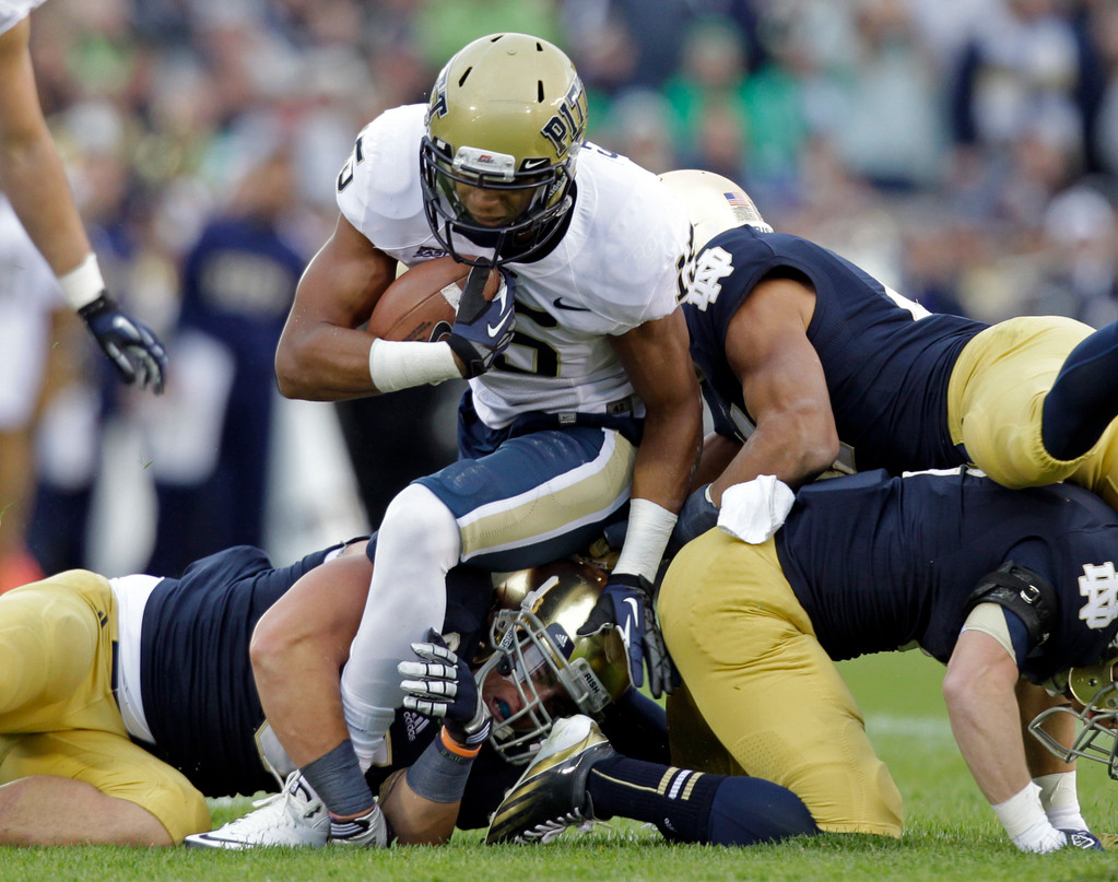 No. 4 Notre Dame Fights Back to Defeat Pitt 29-26 in Third OT (AP)