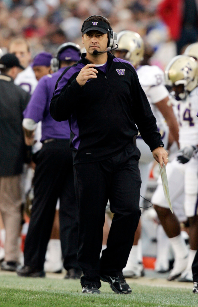 Notre Dame Outlasts Washington in OT, 37-30 (AP)