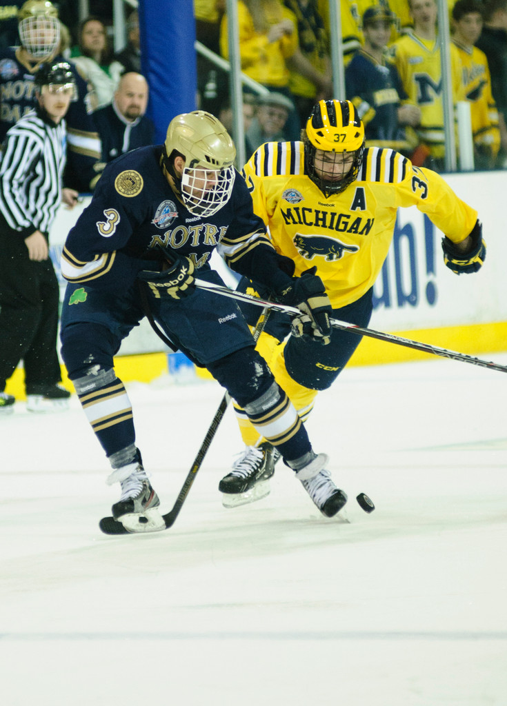 Notre Dame Men's Hockey vs Michigan 11-16-2012