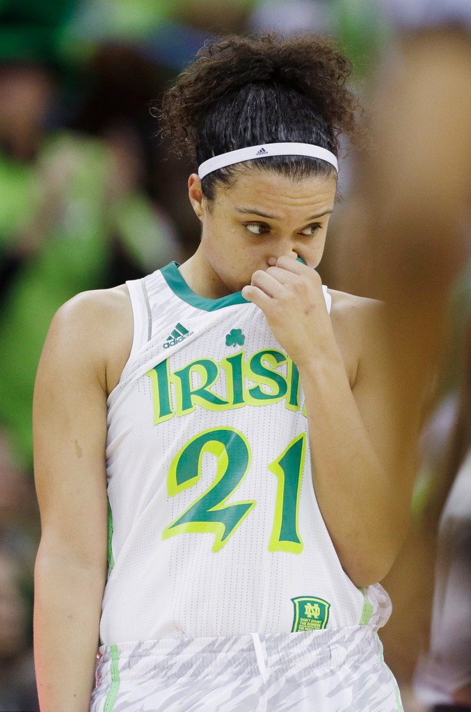 #2 Irish Fall to #3 UConn in Final Four (AP)
