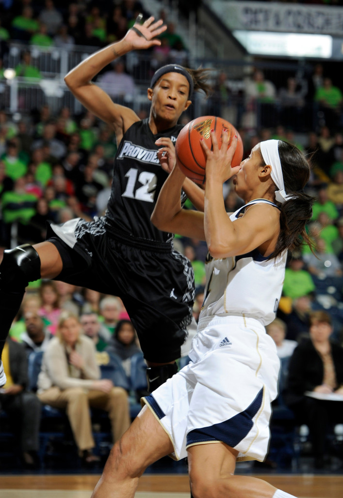 No. 2 Notre Dame Races By Providence, 89-44 (AP)