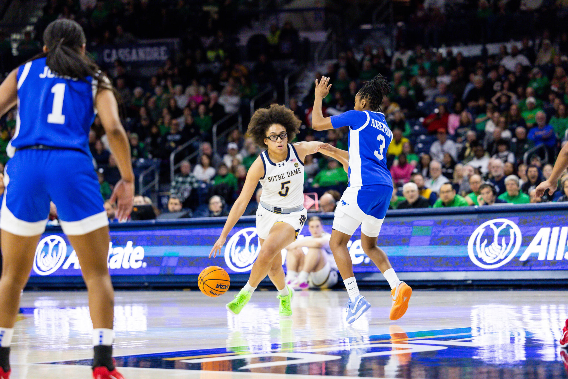 Winning Ways Continue As Third-Ranked Irish Stifle SMU, 88-64 Winning Ways Continue As Third-Ranked Irish Stifle SMU, 88-64