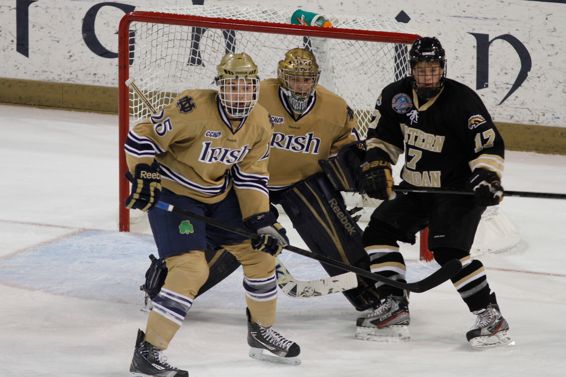 Irish Roll To A 4-0 Shutout Win Over Western Michigan Notre Dame defenseman (#25) Kevin Lind and goaltender Steven Summerhays stop a Western Michigan scoring bid. The Irish limited the Broncos to 14 shots in a 4-0 win.